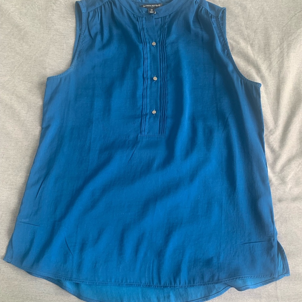 Banana Republic Blue Sleeveless Blouse with Mandarin Collar